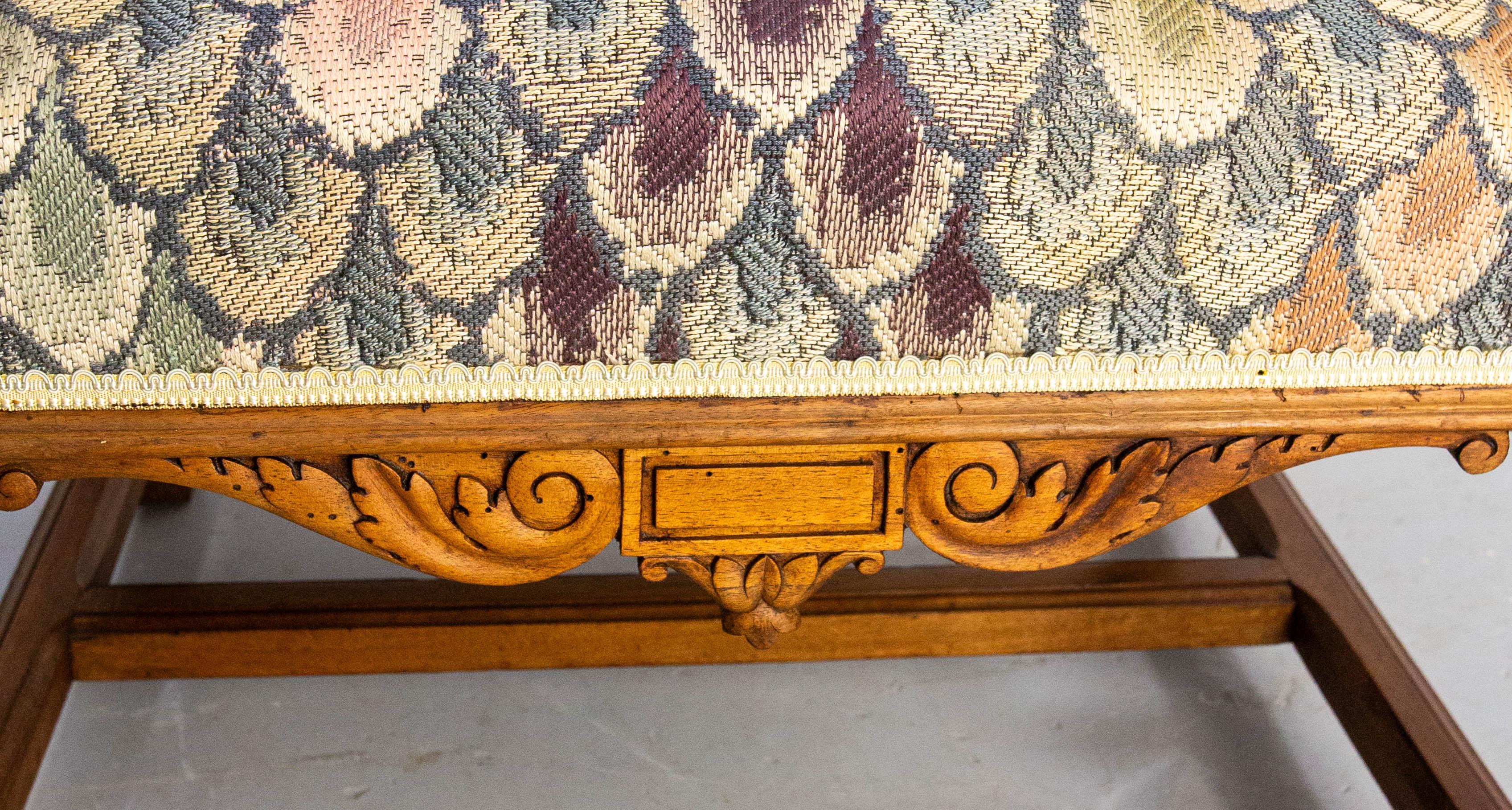 Paire de fauteuils ouverts Louis XIII Fauteuils Têtes de chèvre et de lion c. 1900 en vente 2