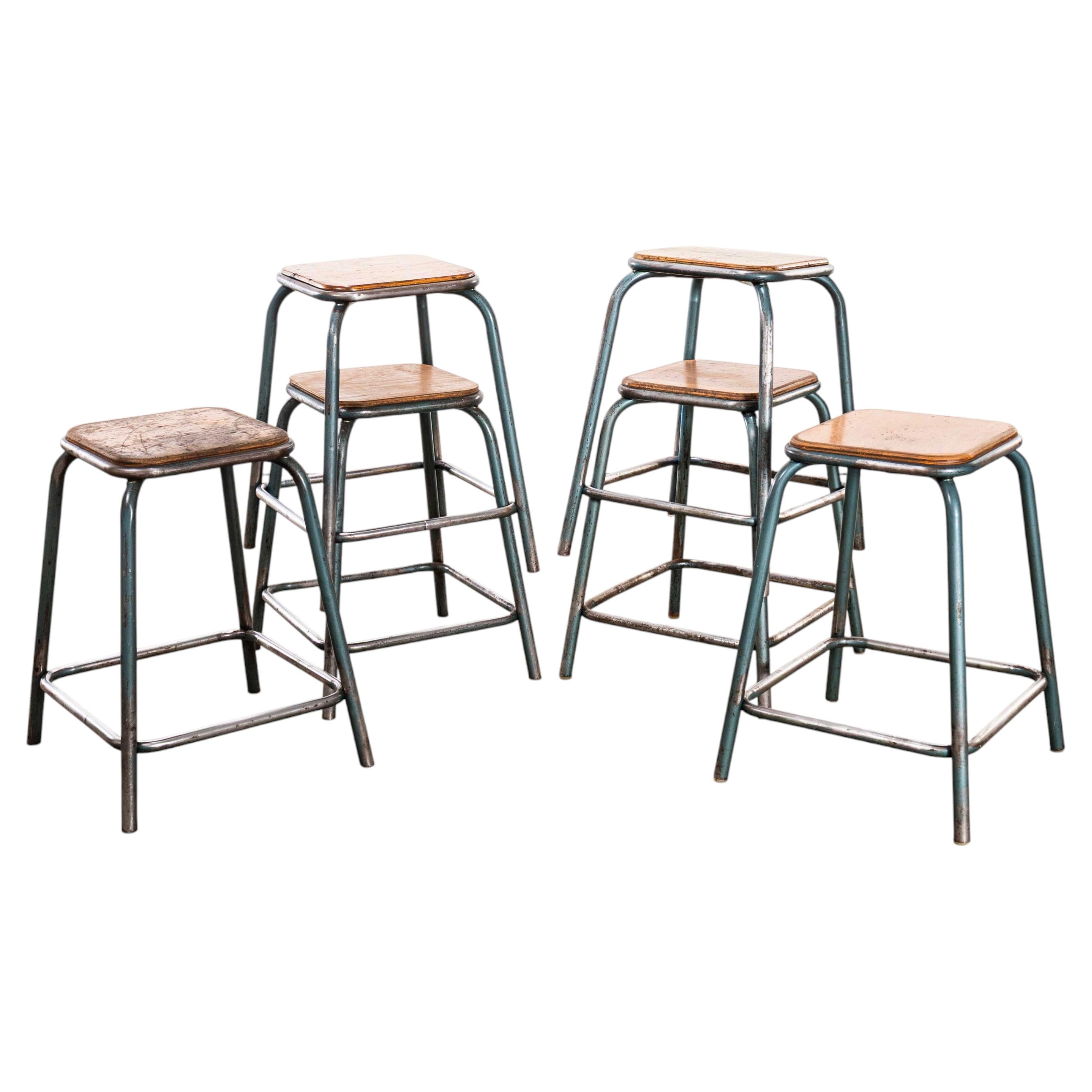 Vintage-Stapelhocker im französischen Industriestil von Mullica aus den 1950er Jahren – 6er-Set im Angebot