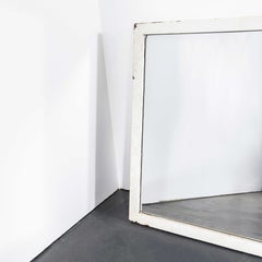 Grande specchio rettangolare con pannello in pino degli anni '20