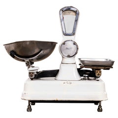 1960's Avery Enamelled Kitchen Scales