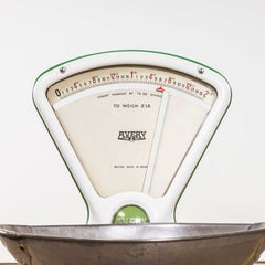 1960's Avery Enamelled Kitchen Scales