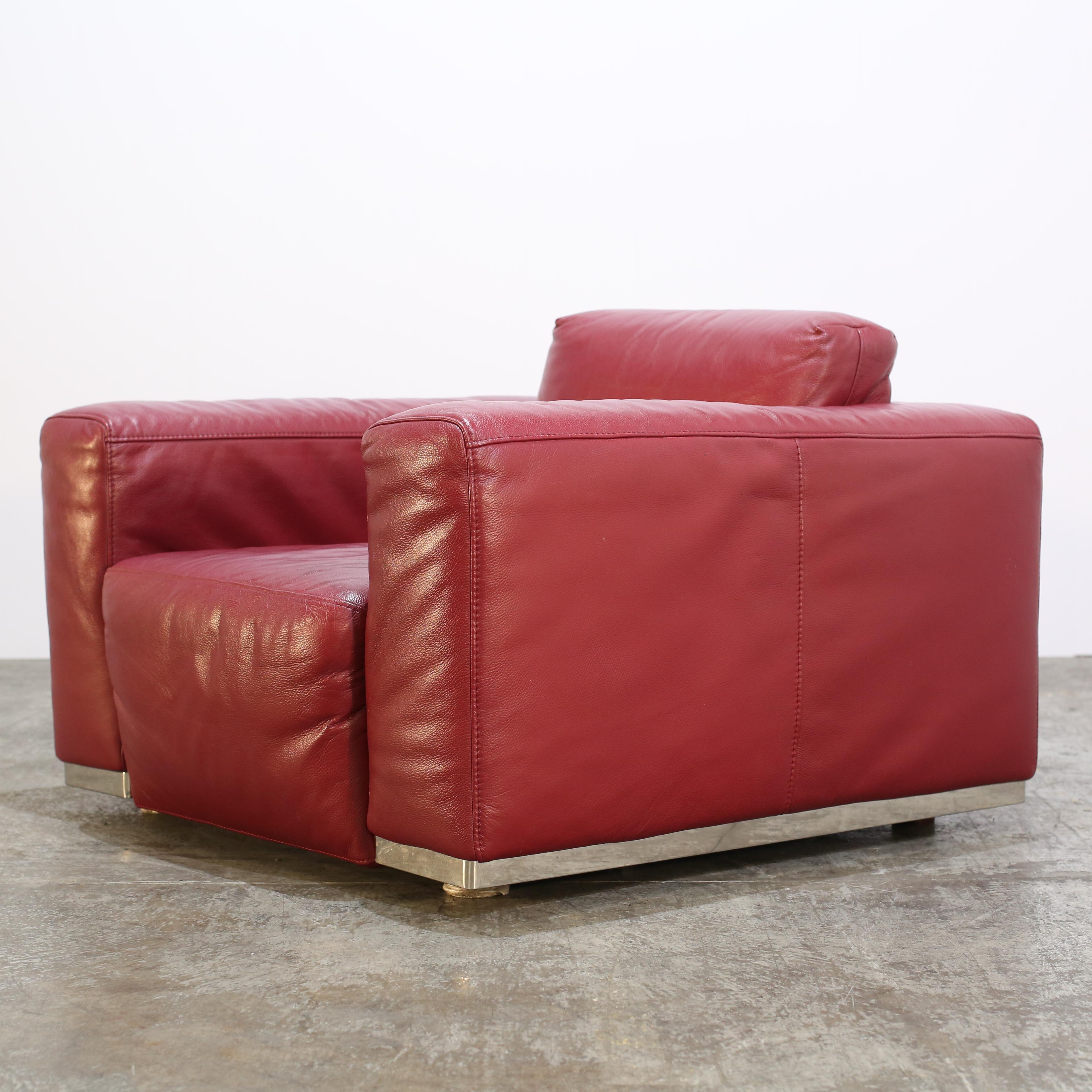 Mid-Century Modern Kesterport Red Leather Armchair For Sale