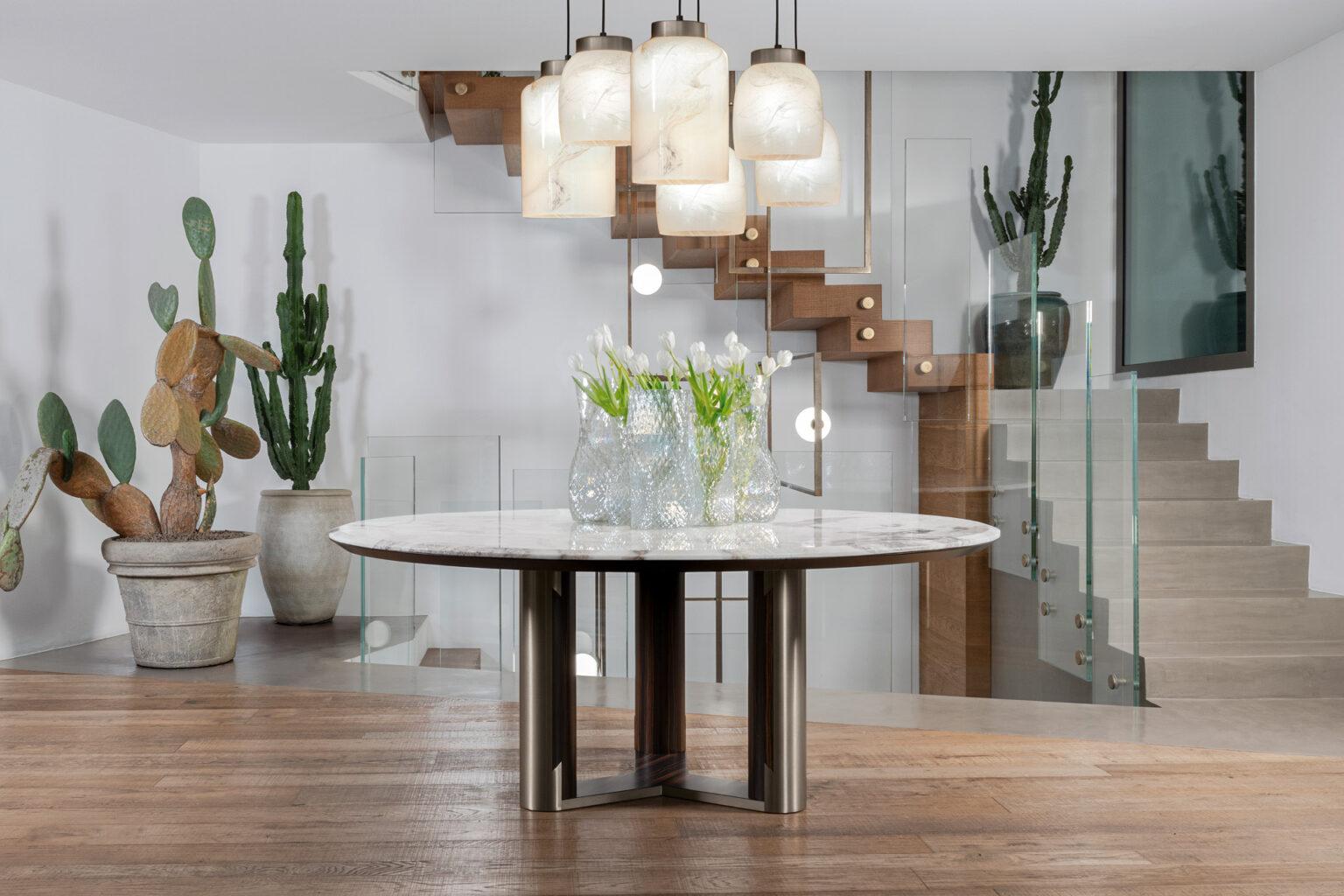 Fait main Giorgio Collectional Table ronde italienne Luxor avec plateau en marbre en vente