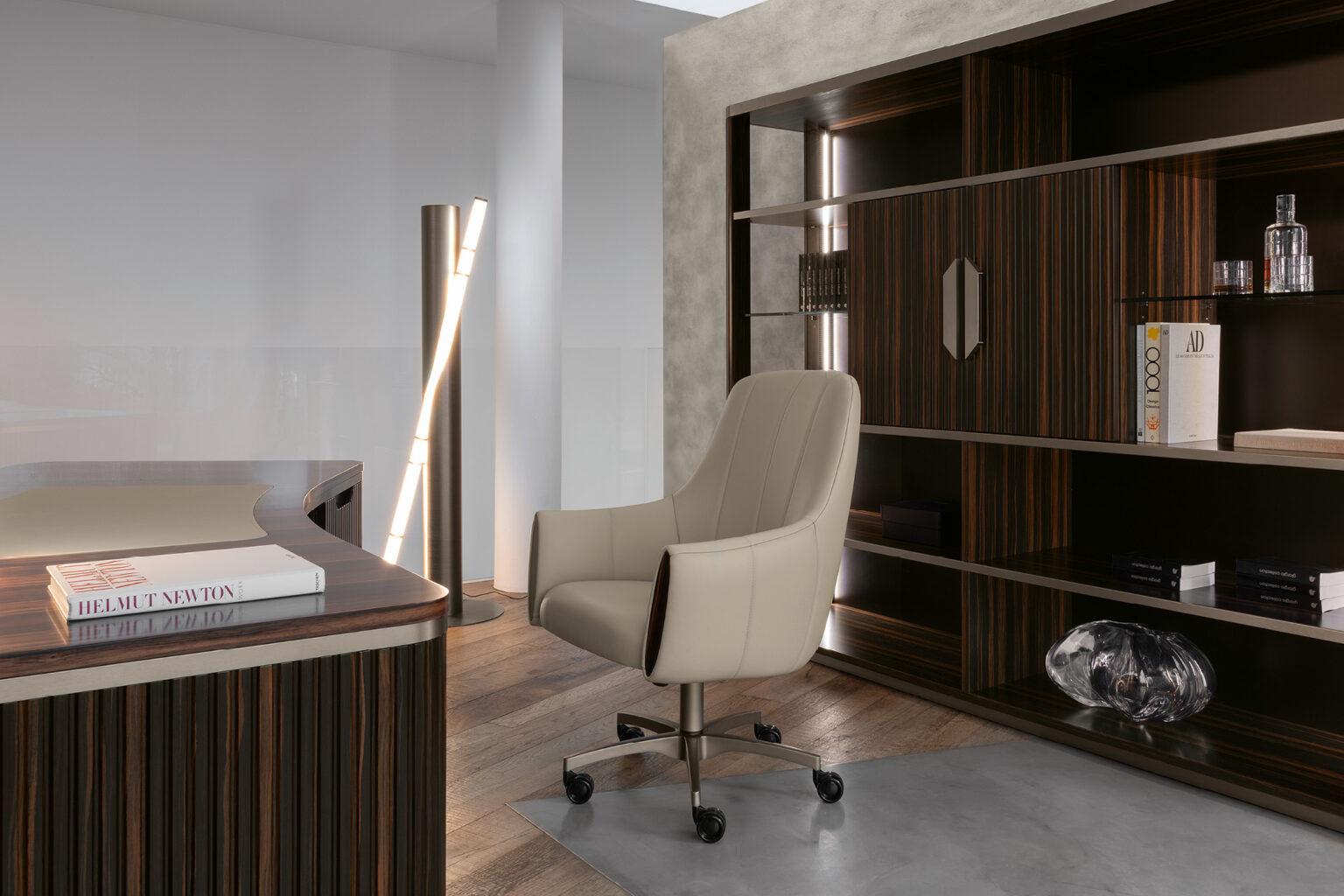 Fait main Giorgio Collection Italian Luxor Ebony Makassar Presidential desk en vente