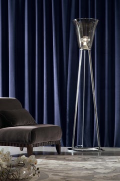 Lampada da terra Kristin in vetro soffiato di Murano scuro e cromo