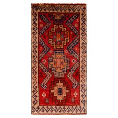 Antiker antiker persischer Teppich mit Gabbeh-Stammesmuster von Teppich & Kelim in Rot, Beige und Braun
