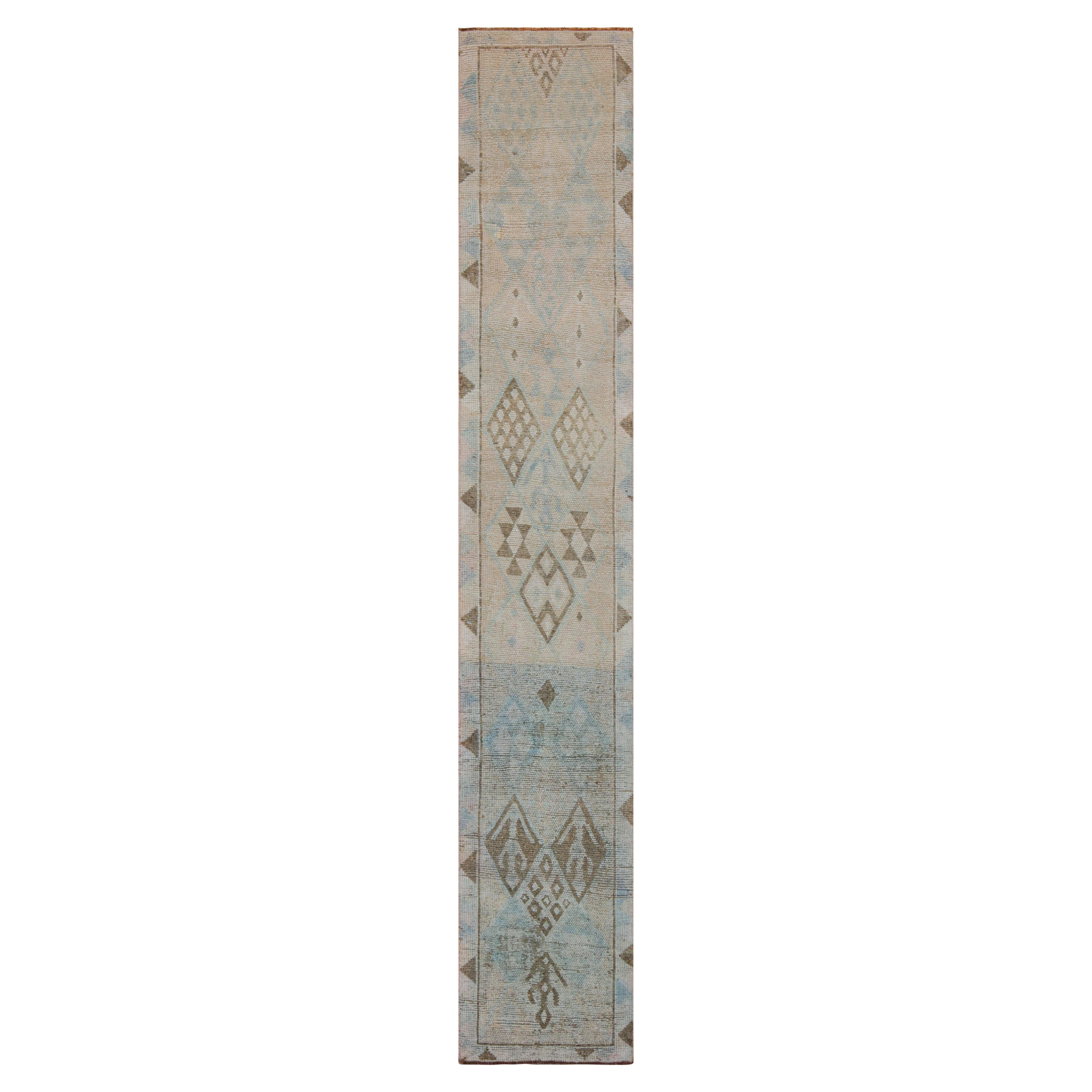 1950s Midcentury Runner Beige Off-White Geometric Vintage Rug by Rug & Kilim For Sale
