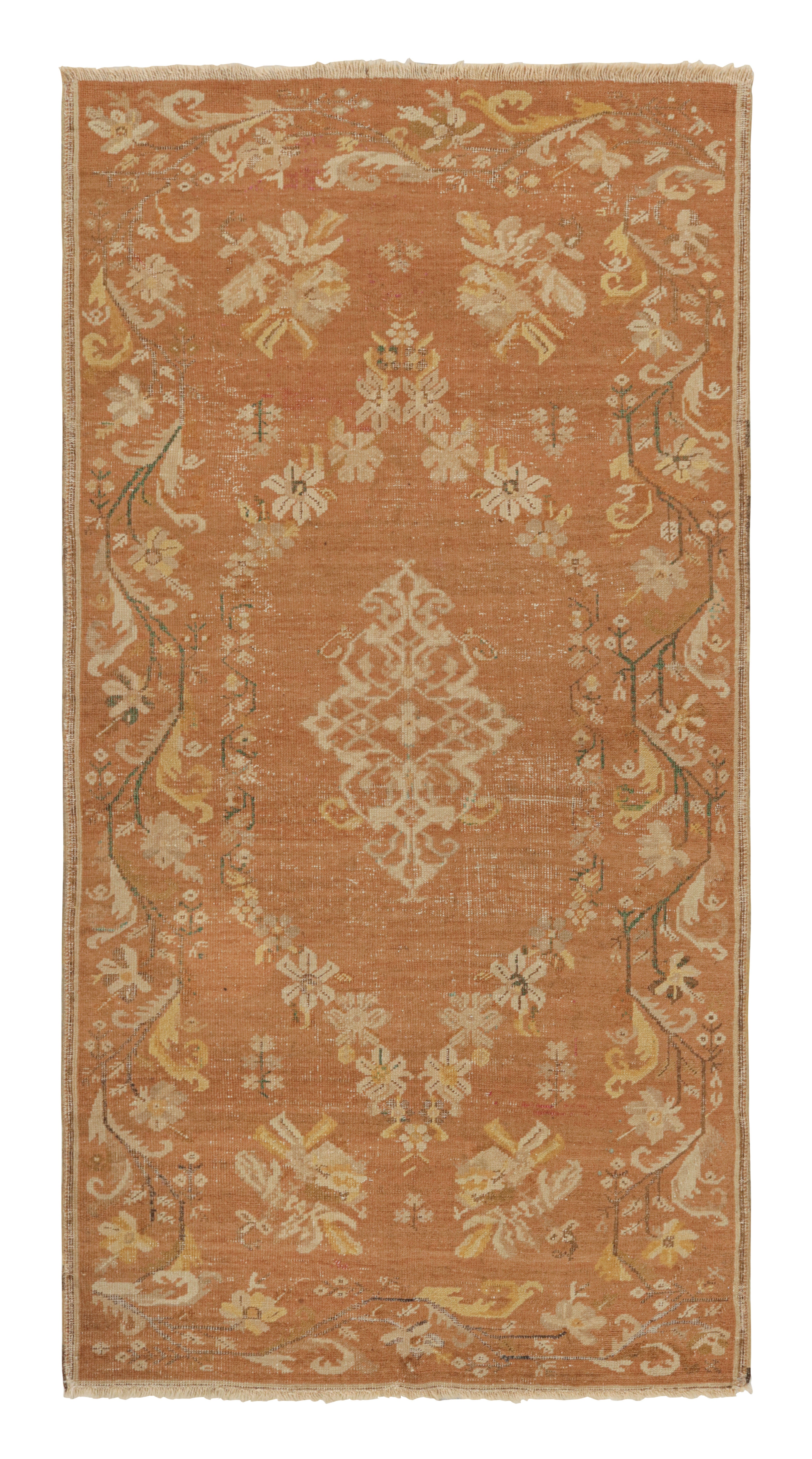 Alfombra antigua Gordes tradicional Floral de lana beige y cobre by Rug & Kilim en venta