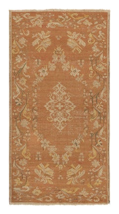 Tappeto antico Gordes tradizionale in lana beige e rame Floral di Rug & Kilim