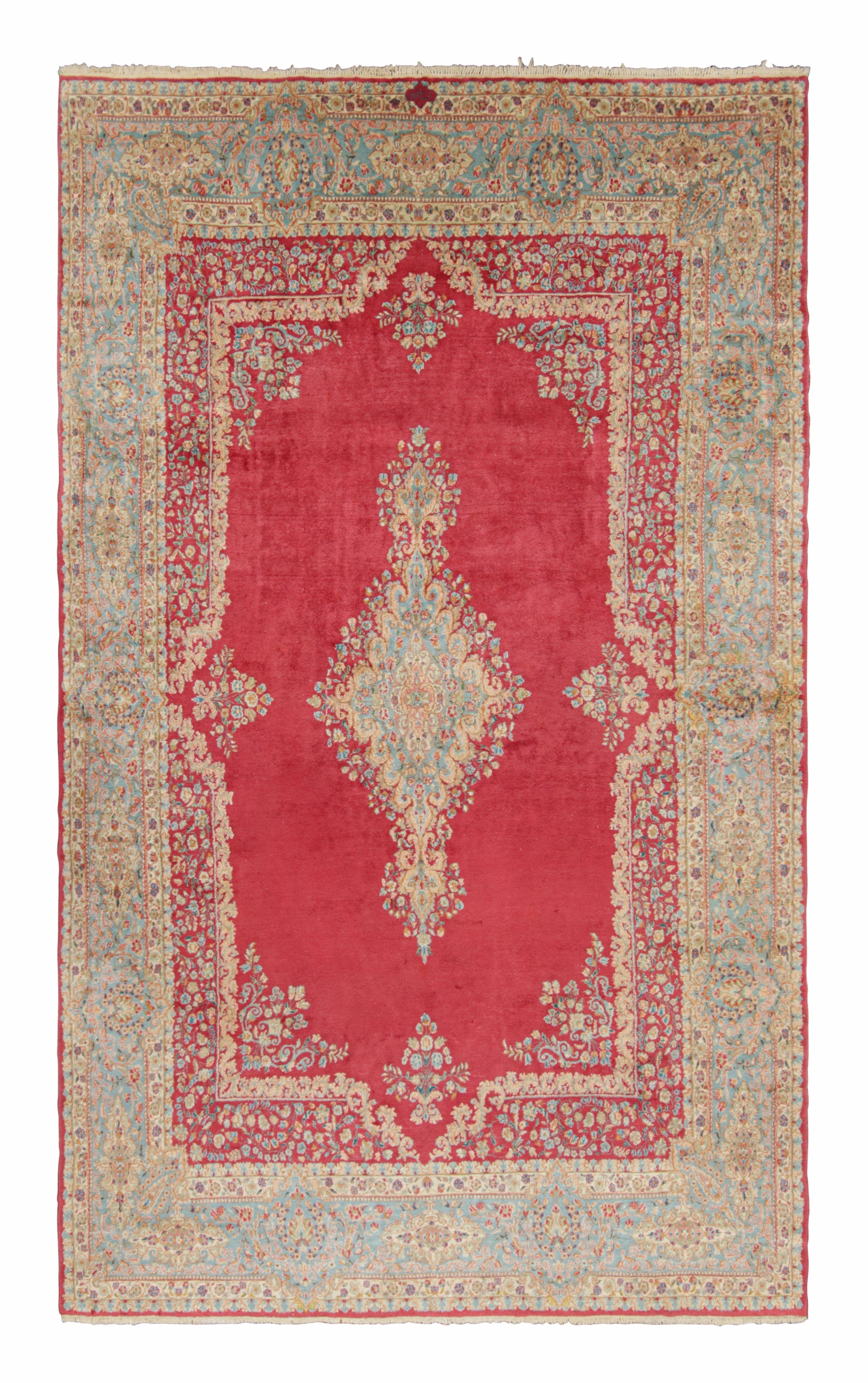 Antigua alfombra persa Kerman, con campo abierto rojo y medallón, de Rug & Kilim en venta