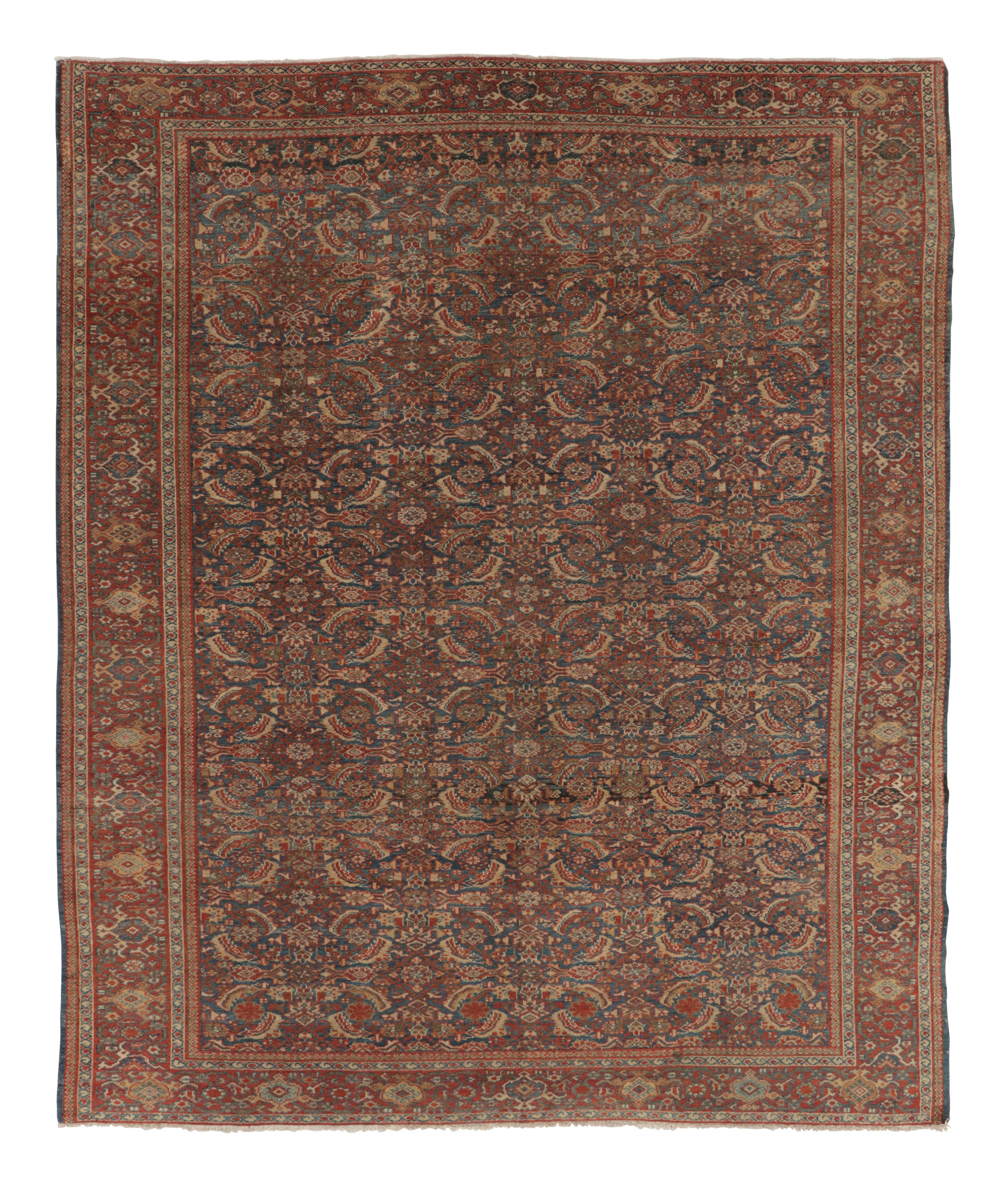 Antique Sultanabad Persian Rug, Red and Beige-Brown Floral Pattern - Rug 
Kilim For Sale