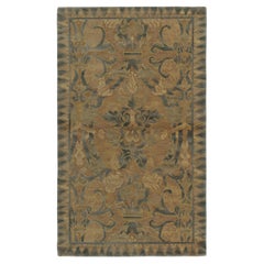 Teppich &amp; Kilims im Arts &amp; Crafts-Stil mit beige-braunen und blauen Blumenmustern