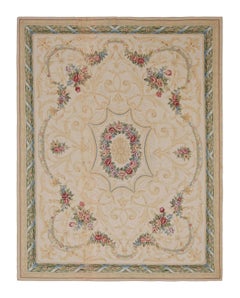 Rug & Kilim's Tapis à l'aiguille de style européen en crème avec médaillon floral