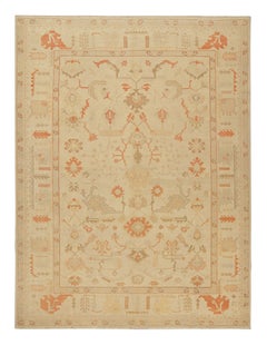 Tapis turc Oushak vintage à motifs floraux beige, orange et vert par Rug & Kilim