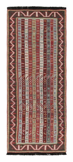 Tapis de couloir et tapis de couloir Kilim Burano en laine rouge bordeaux et bleu avec crochet ancien