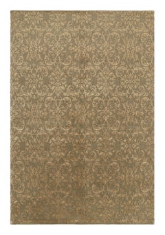 Rug & Kilim's European Style Rug in Beige-Gold and Green Arabesque Pattern (Tapis de style européen en beige, or et vert)