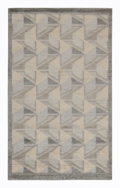 Rug & Kilim's Teppich im skandinavischen Stil in Elfenbein, Grau und Blau Geometrisches Muster