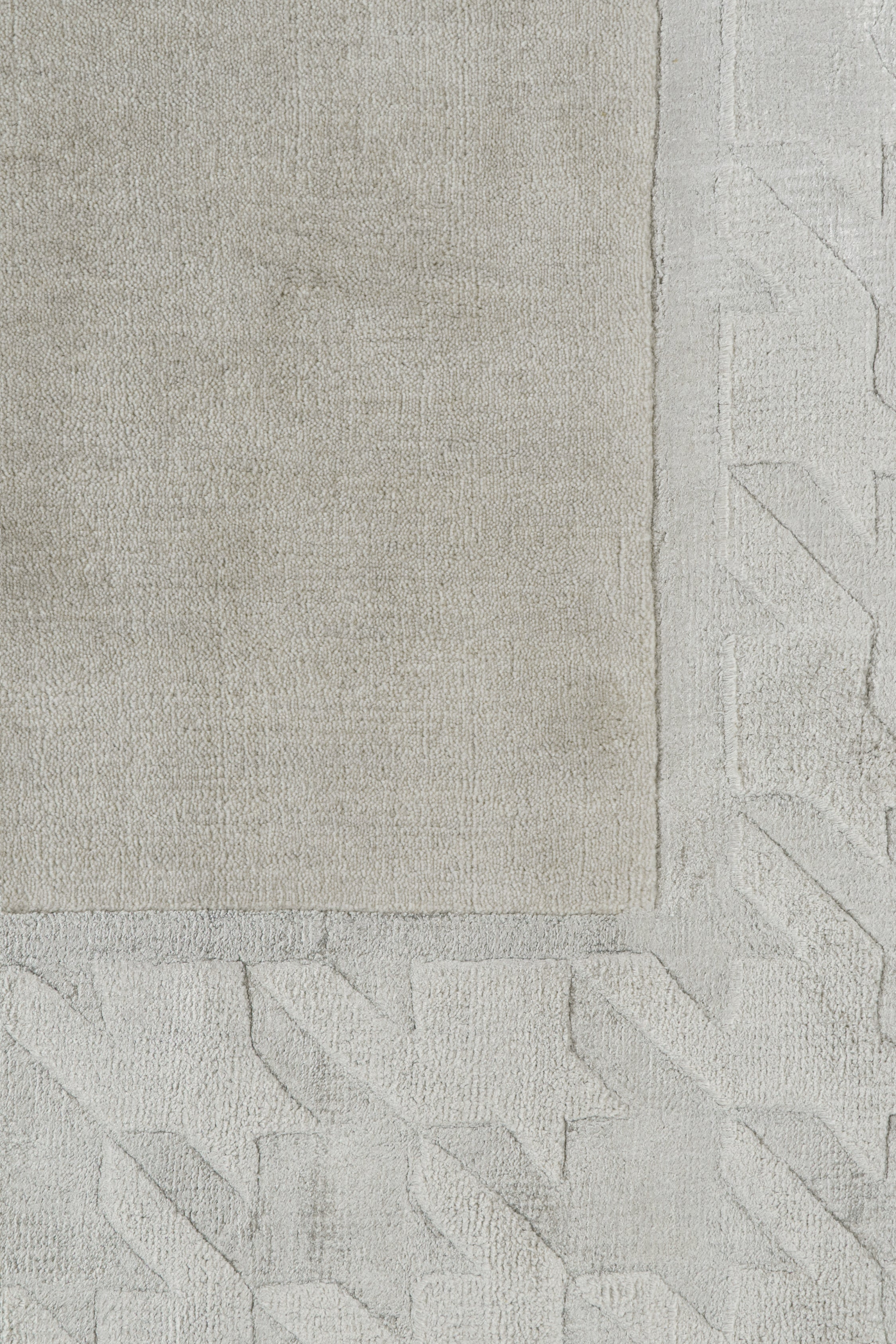 Rug & Kilim’s Modern Rug with Taupe Open Field and Silver-Gray Border