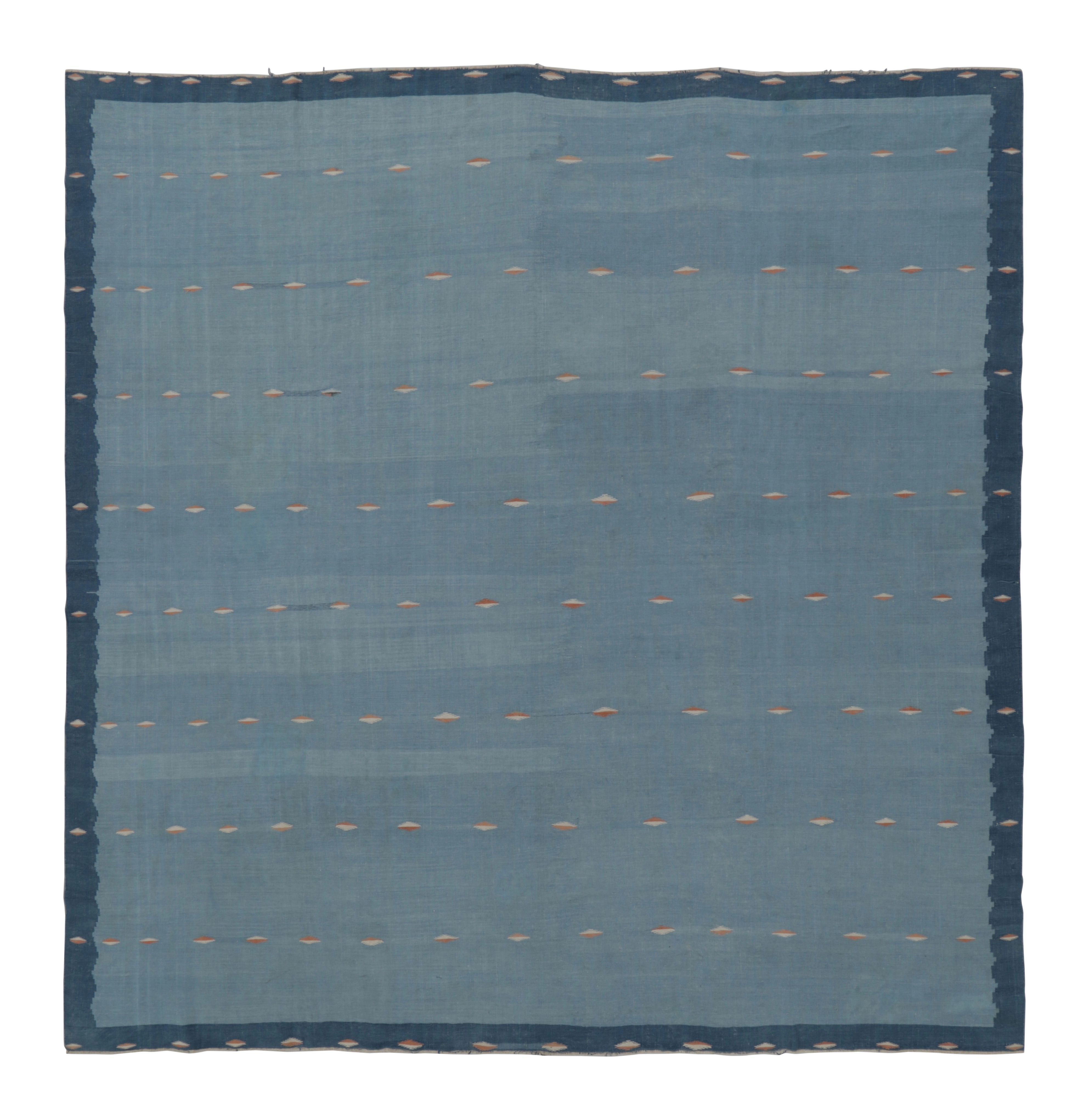 Vintage Dhurrie Rug in Ocean Blue with Rhythmic Accents - Rug 
Kilim For Sale