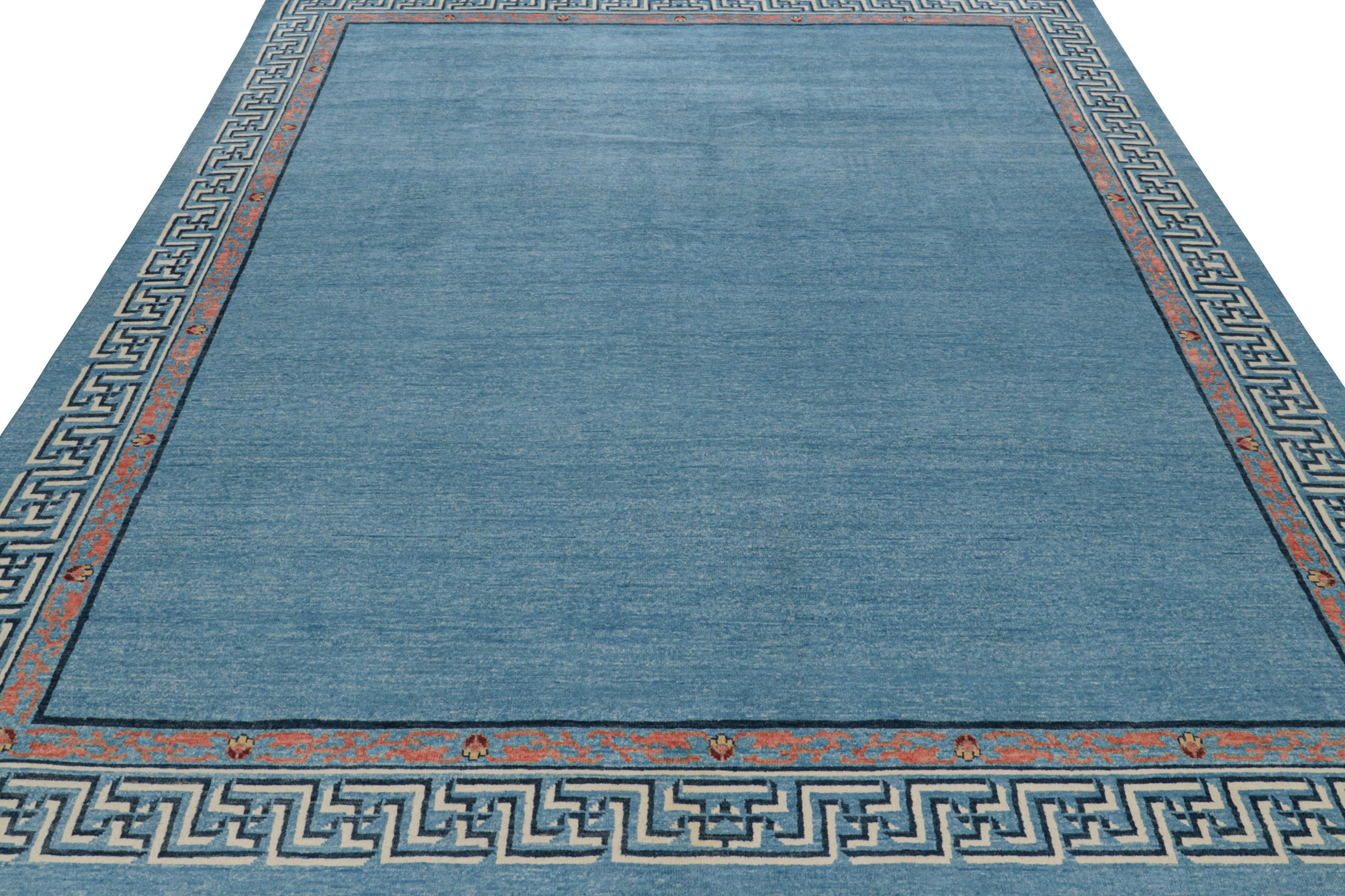 Alfombra estilo Art Déco de Rug & Kilim con campo abierto azul claro y bordes geométricos Anudado a mano