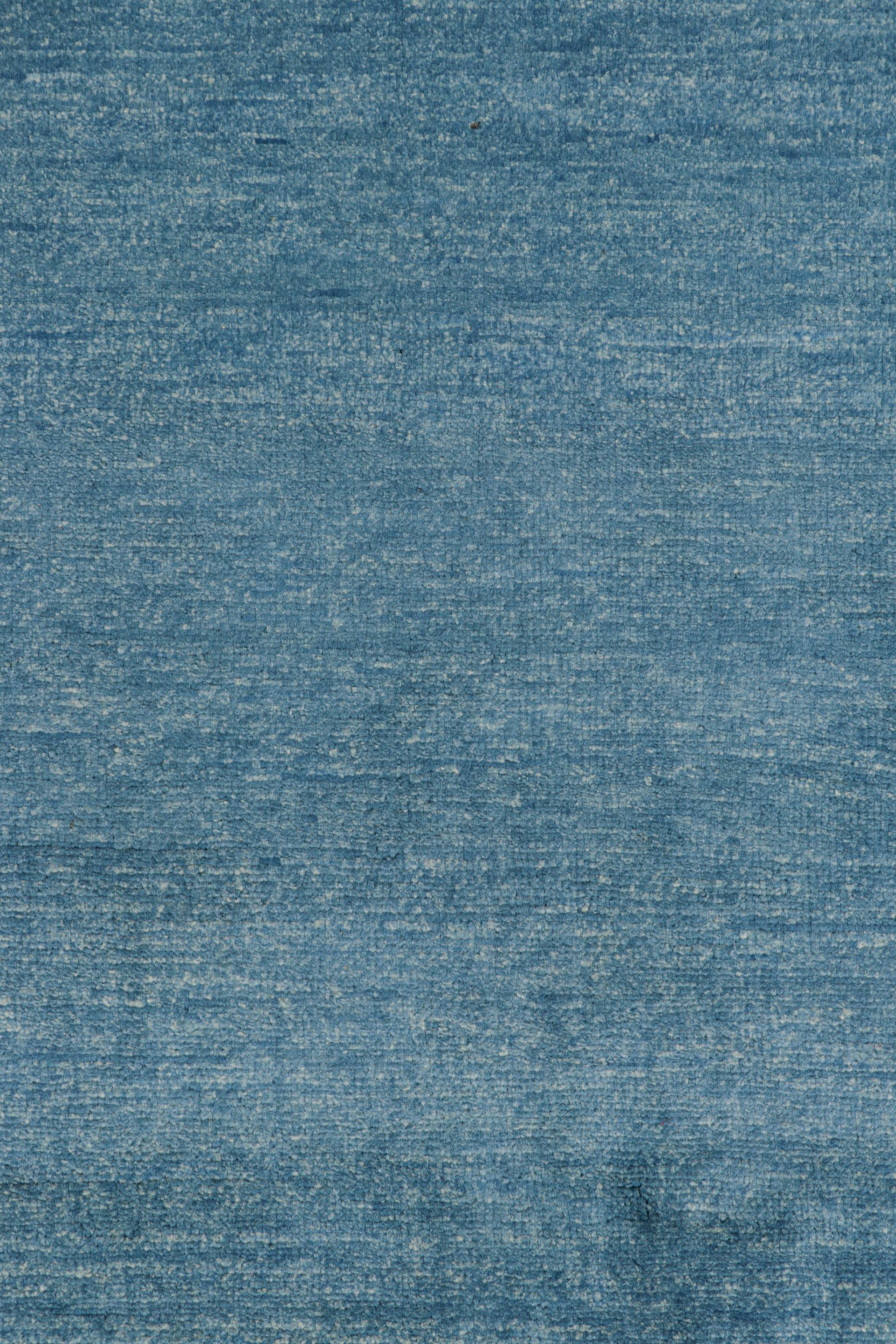 Alfombra estilo Art Déco de Rug & Kilim con campo abierto azul claro y bordes geométricos en Nuevo Estado en Long Island City, NY