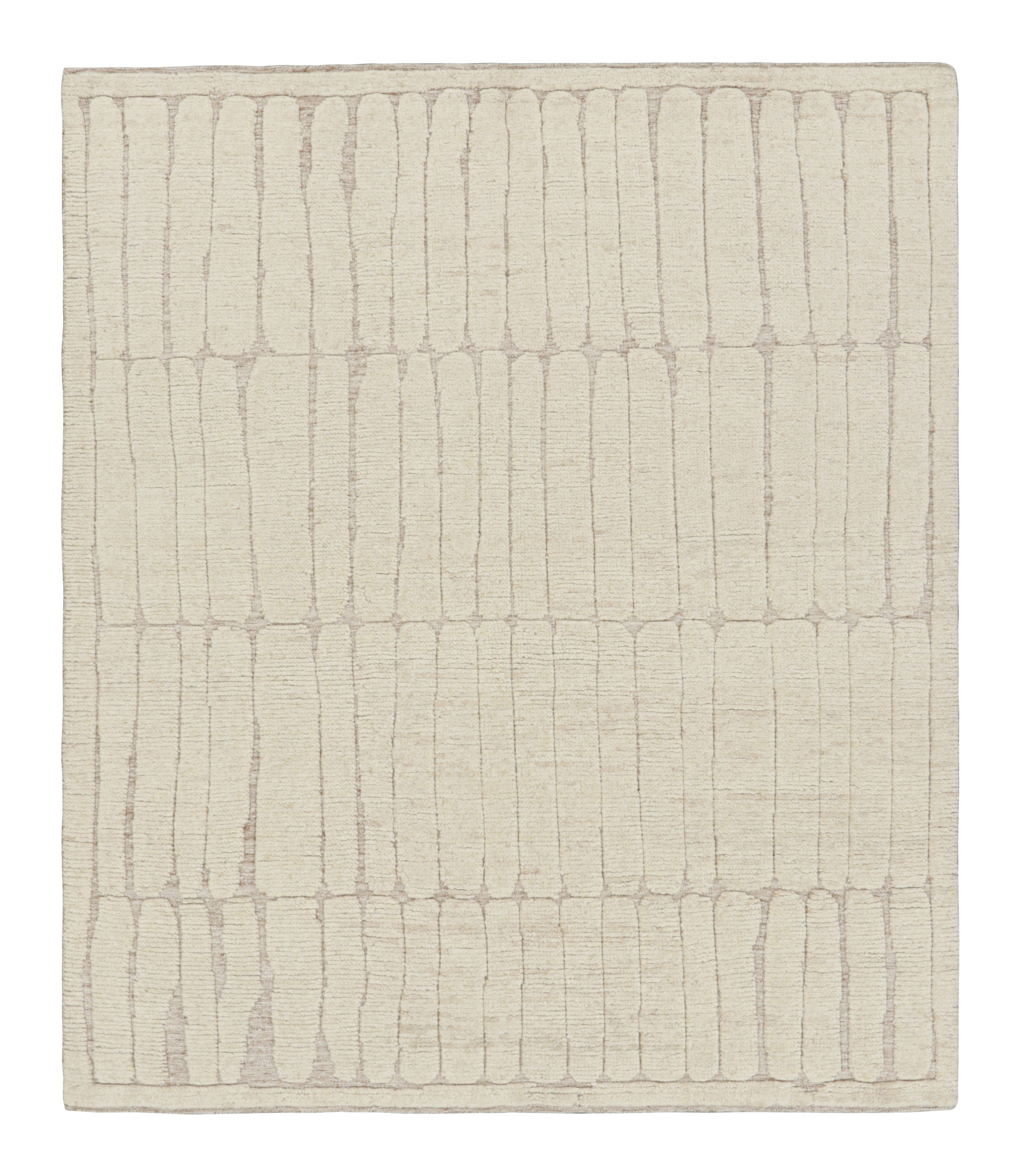 Rug & Kilim's Contemporary-Teppich in Weiß mit geometrischen Hoch-Tief-Mustern
