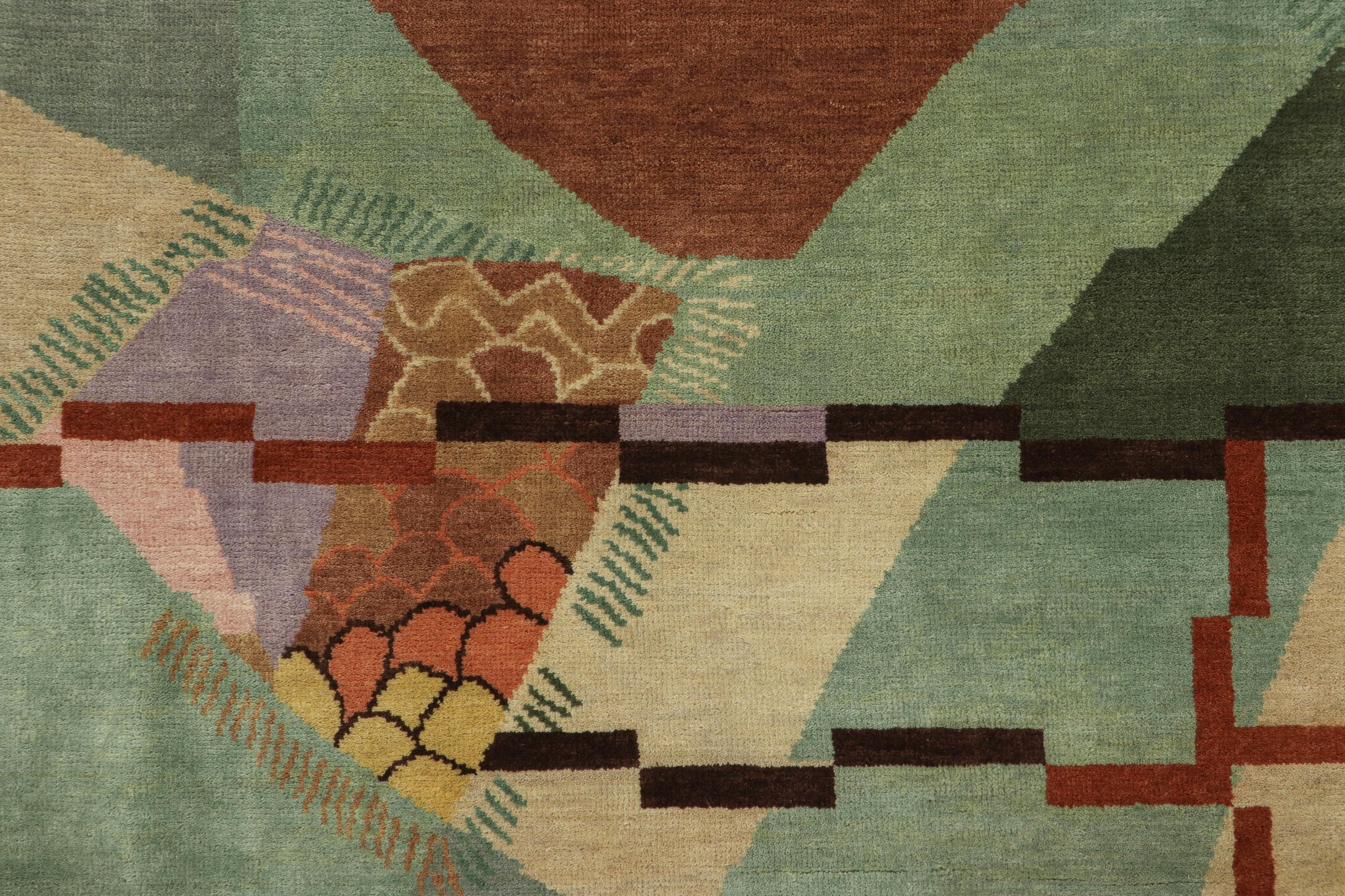 Art Déco Rug & Kilim: tappeto cinese in stile Art Deco con audaci motivi geometrici policromi in vendita