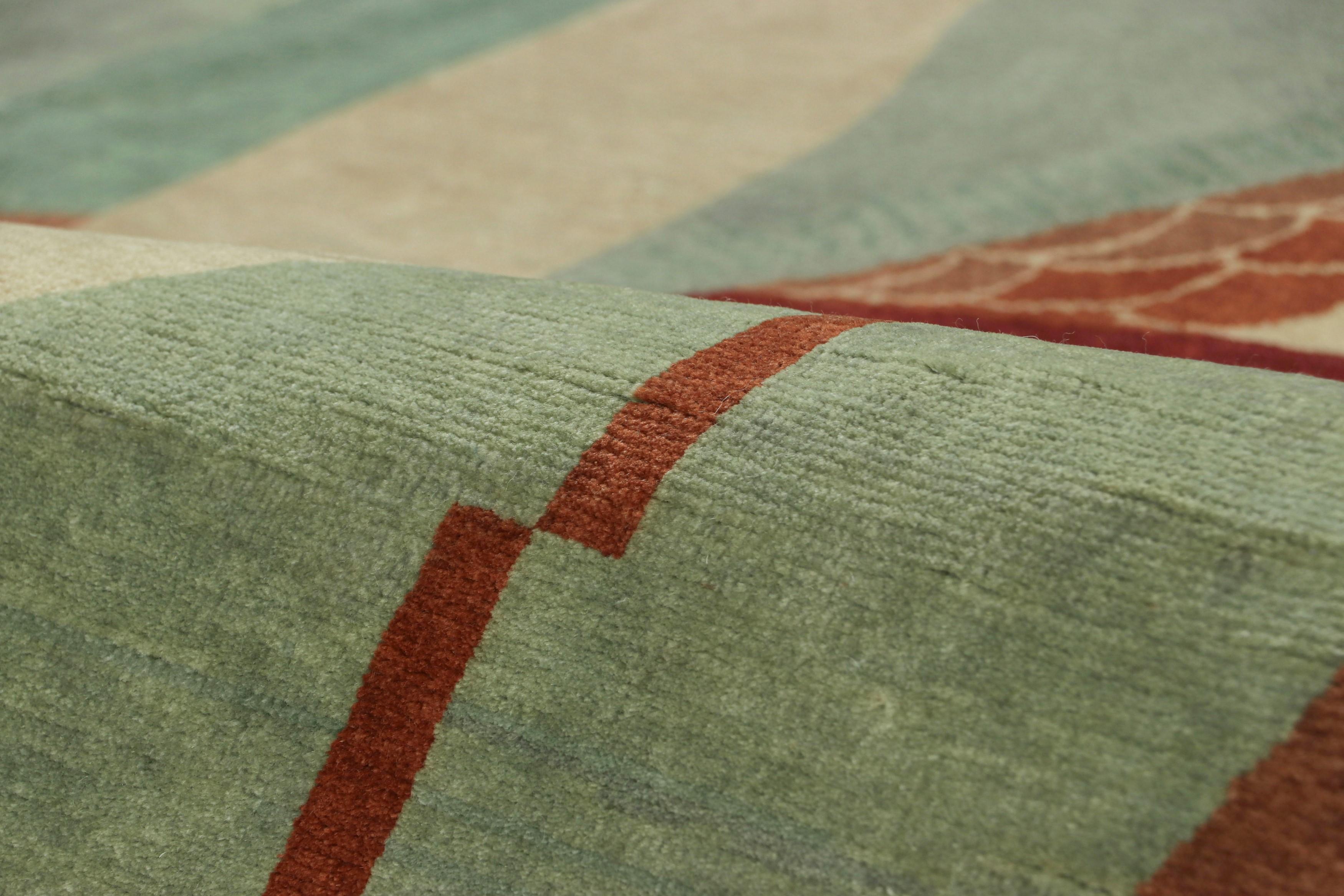 XXI secolo e contemporaneo Rug & Kilim: tappeto cinese in stile Art Deco con audaci motivi geometrici policromi in vendita