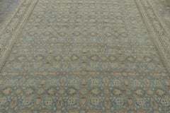 Antiker Täbris-Teppich mit geometrischen Herati-Motiven in Blau – Teppiche & Kelims