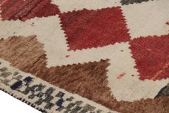 Vintage Gabbeh Runner, Brown and Red with Diamond Patterns - Rug & Kilim