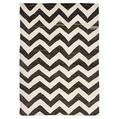 Tapis vintage en chanvre de style kilim à motif en chevrons, par Rug & Kilim, 1950-1959