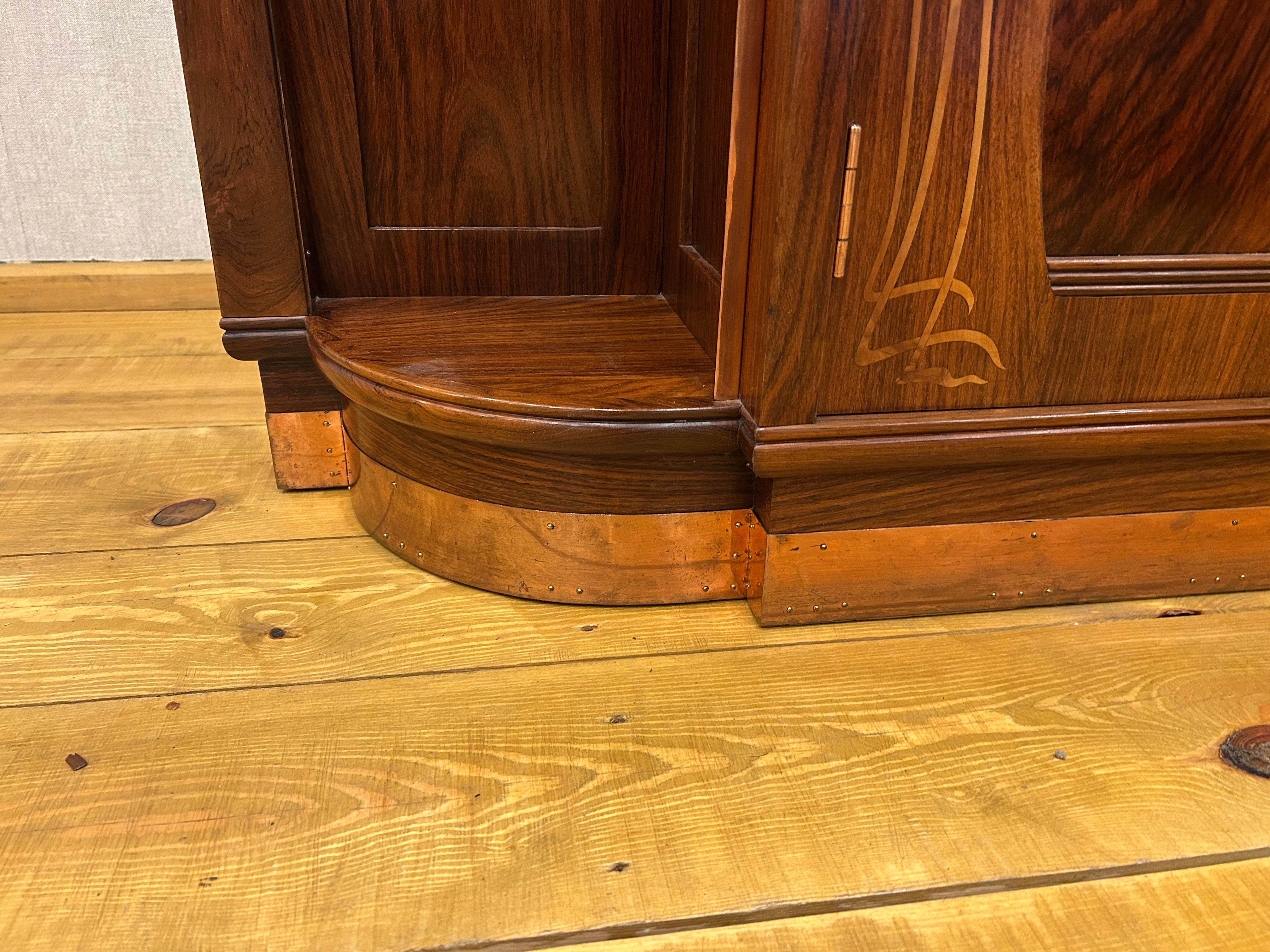 Secession Walnut Dresser  Nut from 1900 For Sale 3