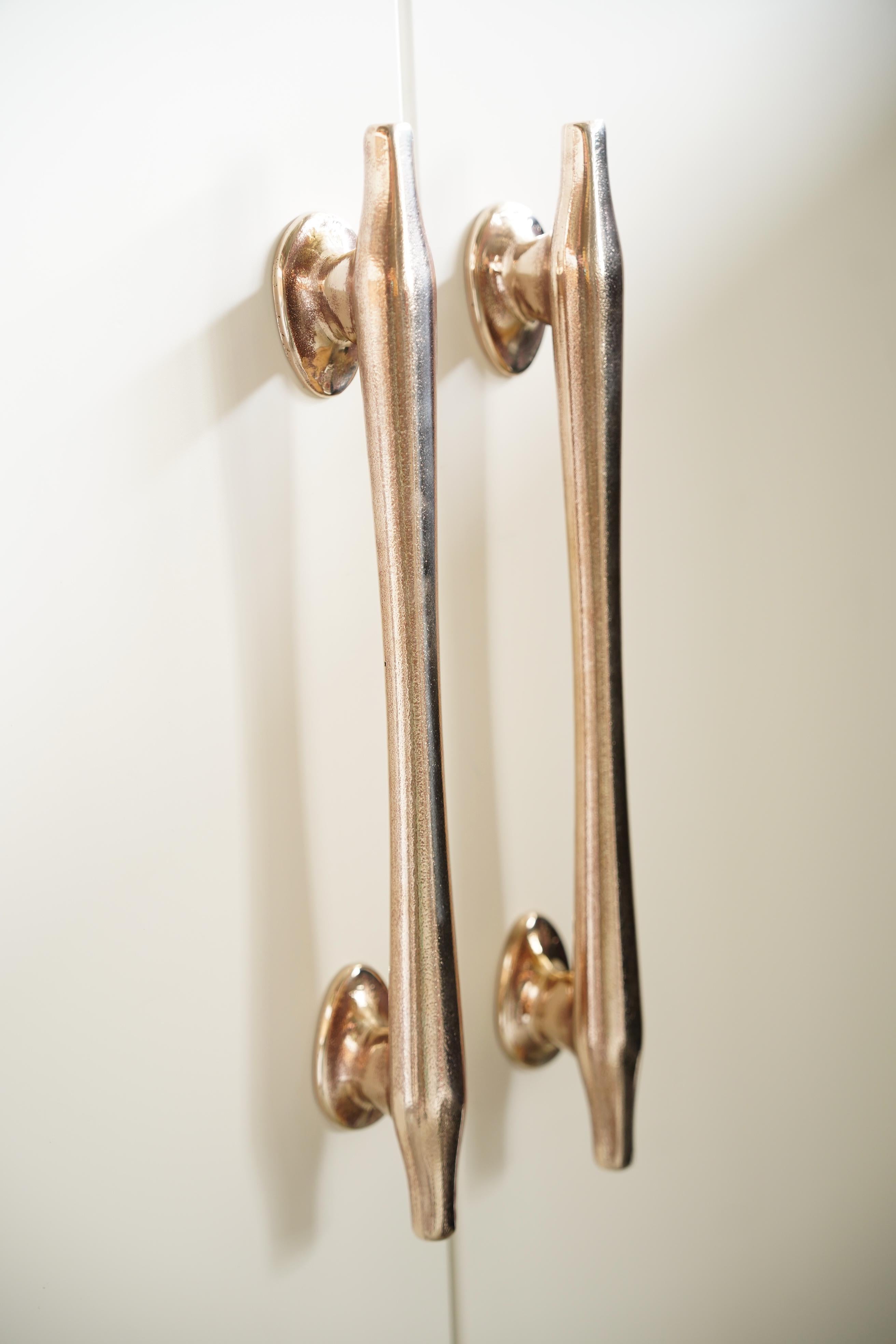 Cast BARBERA Cyrus Cabinet Handle Medium Solid Bronze For Sale