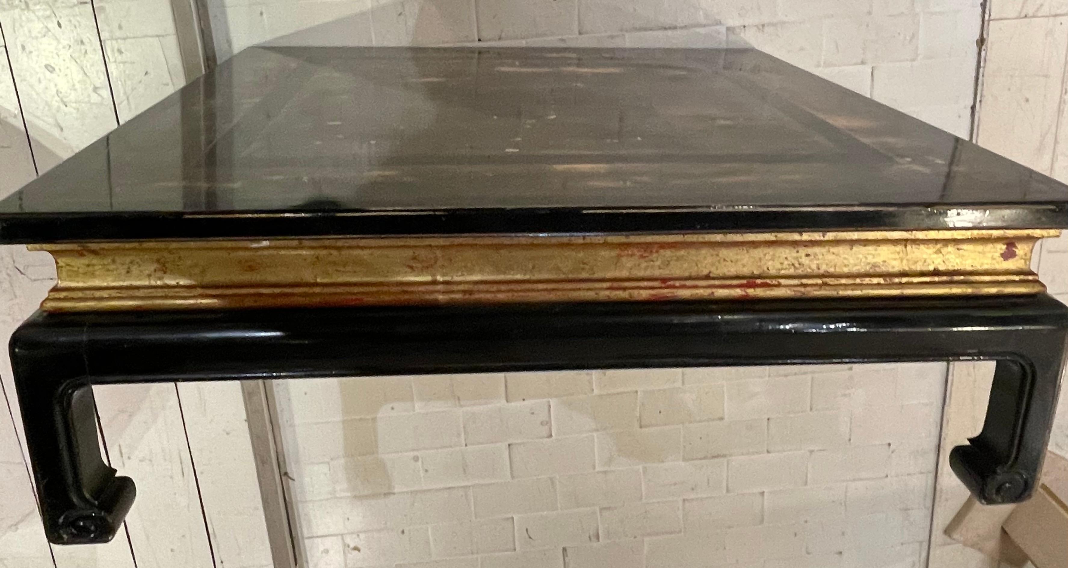 Chinoiserie Large Lacquer Low Table With Gold Leaf, China 1950. For Sale