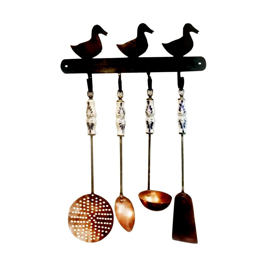 Kitchen Hanger  Utensil Duck Shaped Handmade Iron  Spain  Early 20th Century In Good Condition In Mombuey, Zamora