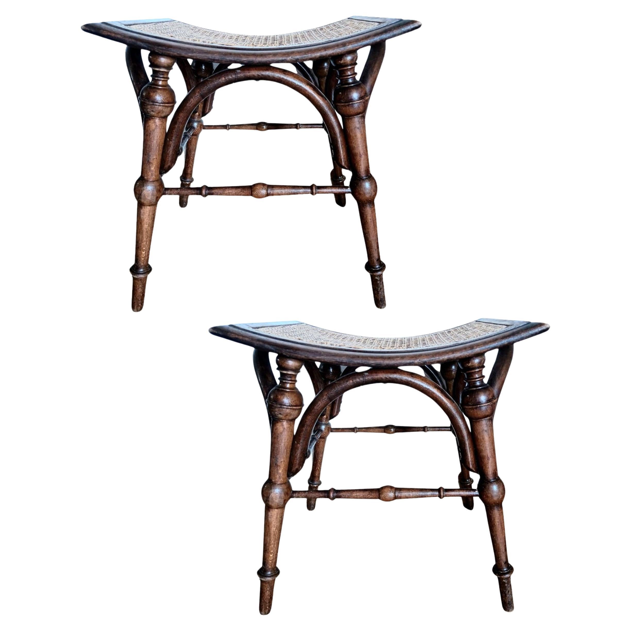 Sgabelli in vimini di rattan con gambe tornite Austria inizio XX secolo in vendita