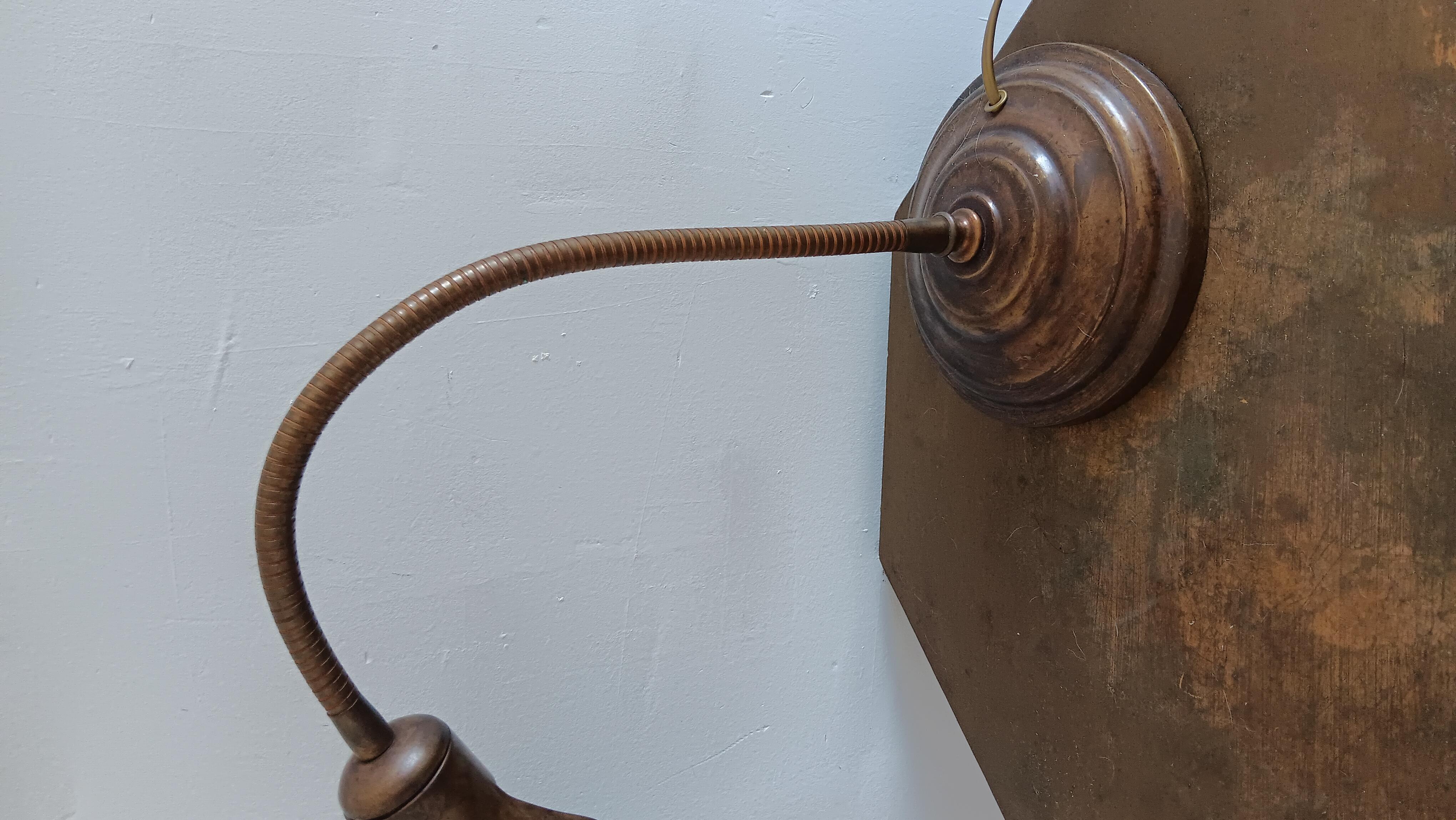 Table Lamp Shell  Bronze Italy Mid Century Moderm In Excellent Condition For Sale In Mombuey, Zamora