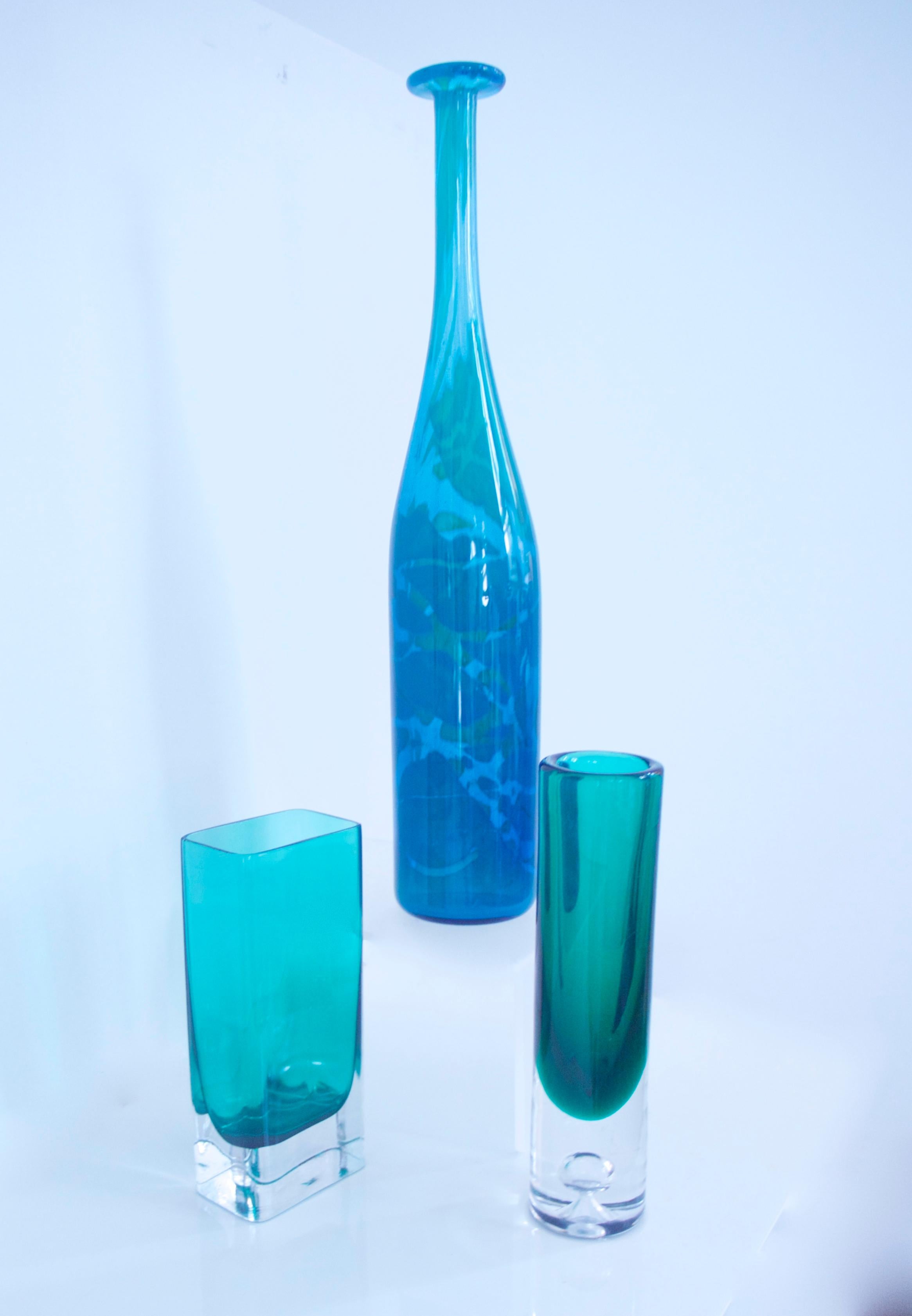 Art Glass Pair of Scandinavian Modern Vases by Riihimaki, Finland, Late 1950s For Sale