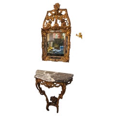 Louis XV Konsole und Spiegel aus geschnitztem Giltwood, 18. Jahrhundert