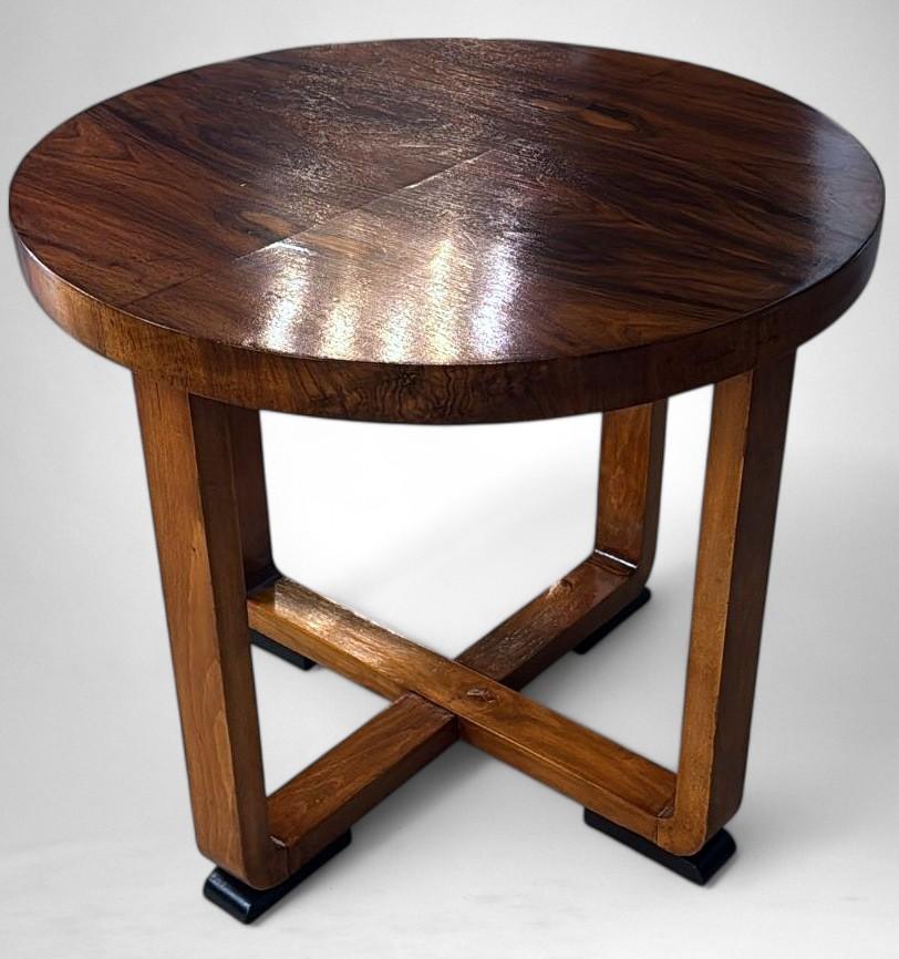 Art Deco Round Italian Walnut Coffee Table For Sale 3