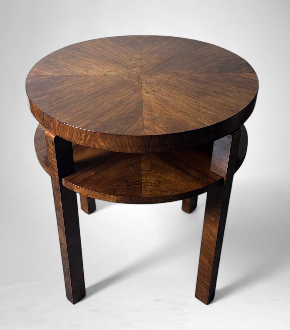 20th Century Art Deco Austrian High Coffee Table In Walnut Veneer For Sale