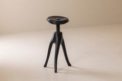 Taburete trípode danés de madera, con asiento ajustable, de principios del siglo XX.