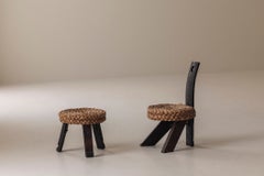Silla y taburete a juego, una pieza poco común, de Adrien Audoux y Frida Minet, Francia, década de 1950