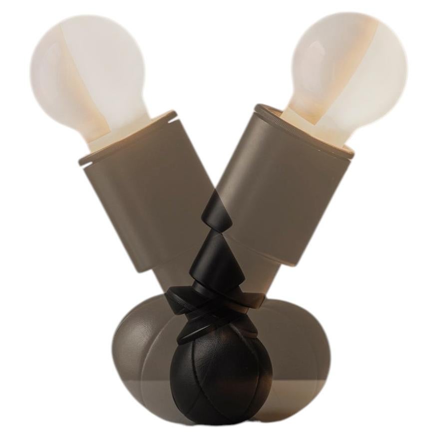 Iconic Model 600 table lamp designed by Gino Sarfatti for Arteluce