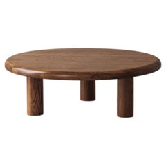 Table basse ronde sculpturale en chêne massif, époque Perriand et Chapo, années 1960