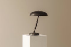 Verstellbare Tischlampe im Stil der italienischen Moderne aus patiniertem Messing, 1940er Jahre
