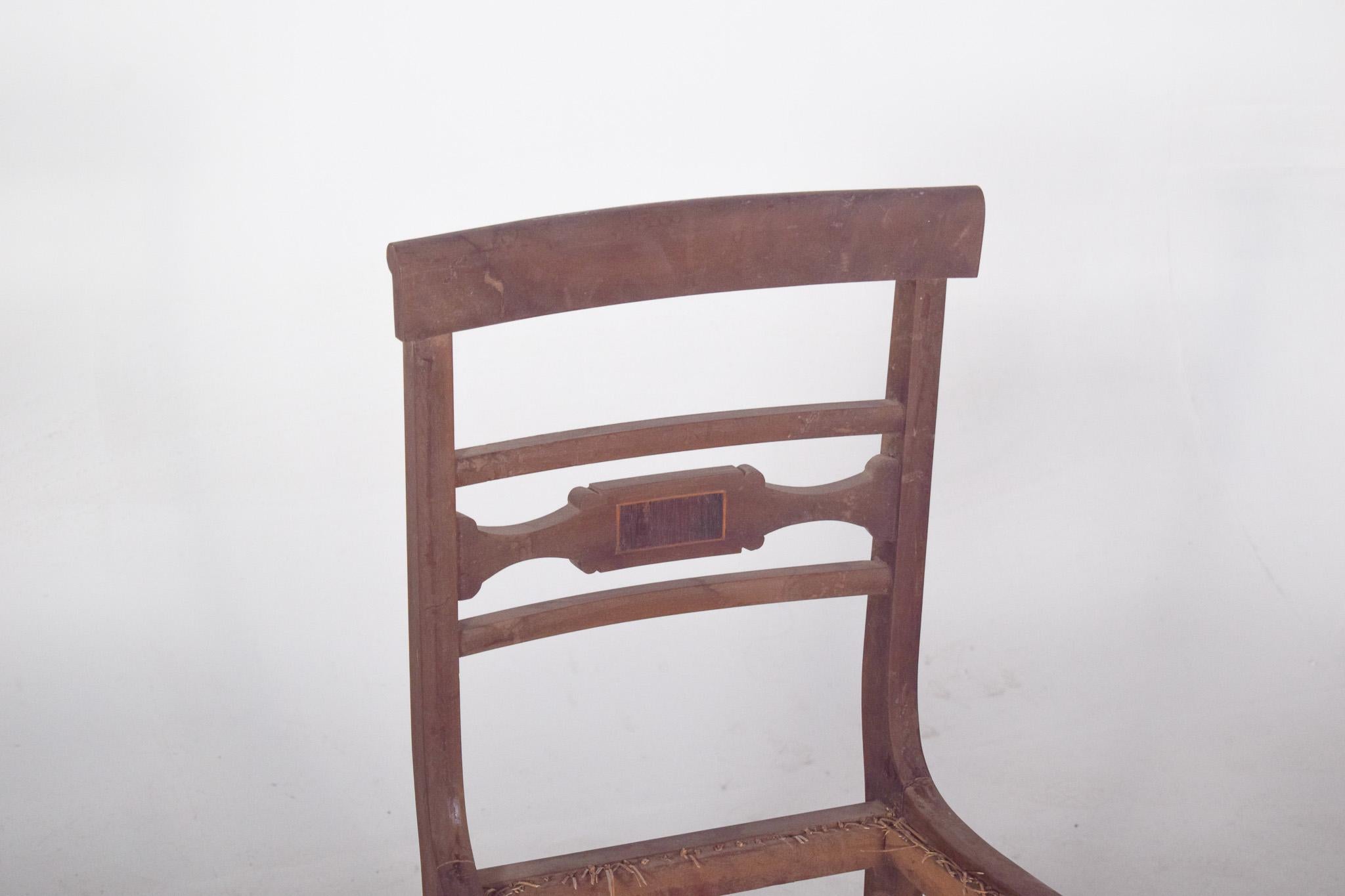 Bois Chaise de salle à manger à dossier creux du 19e siècle en vente