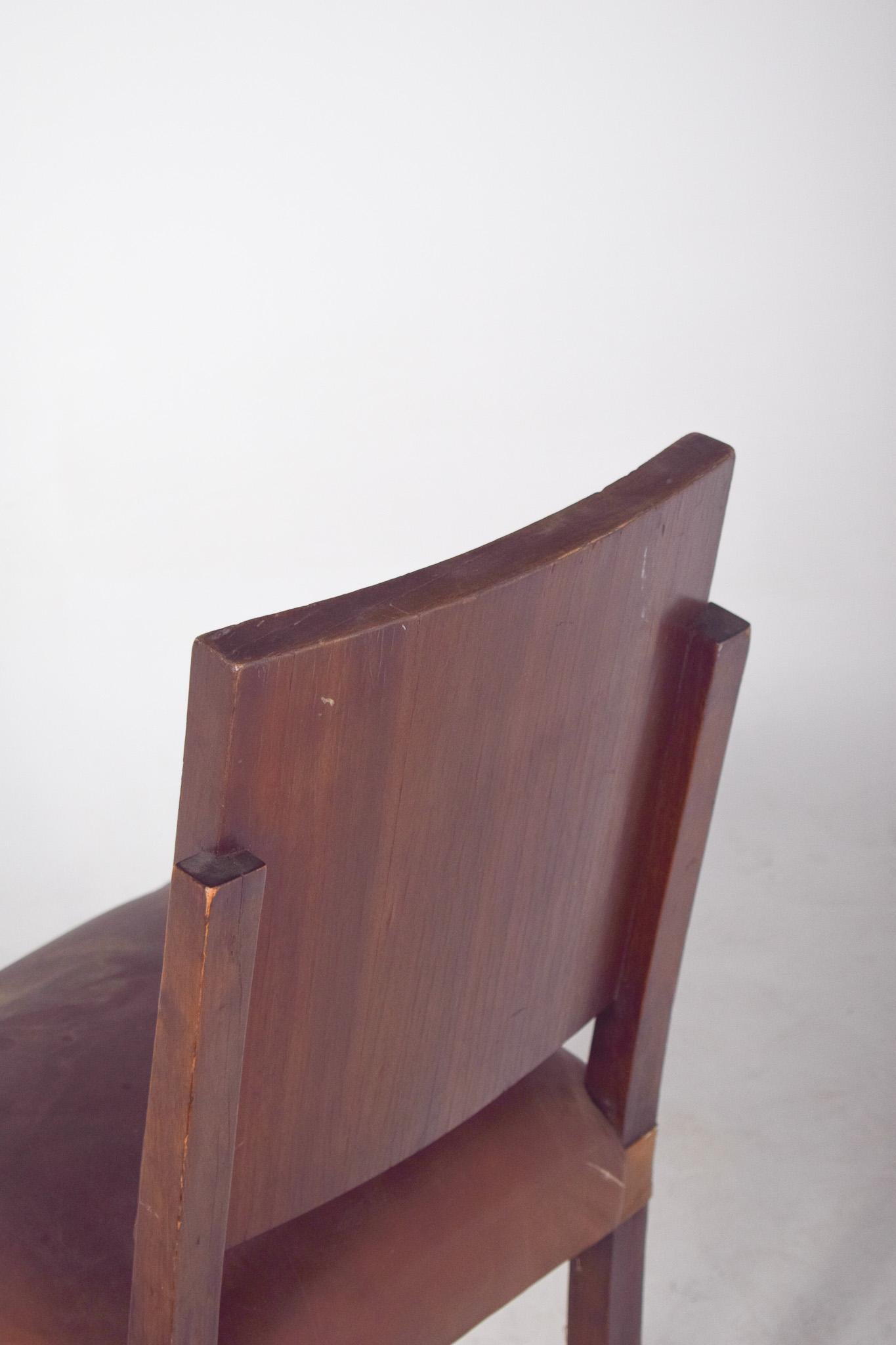 Sedia in legno del XX secolo con linee rette in vendita 1