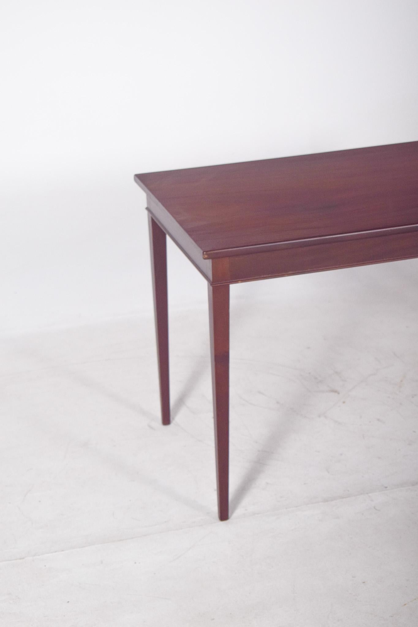 Mid-Century Modern English Rectangular Coffee Table in Mahogany For Sale