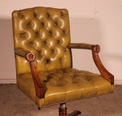 Chaise de bureau, également appelée « fauteuil de direction pivotant », en acajou et cuir